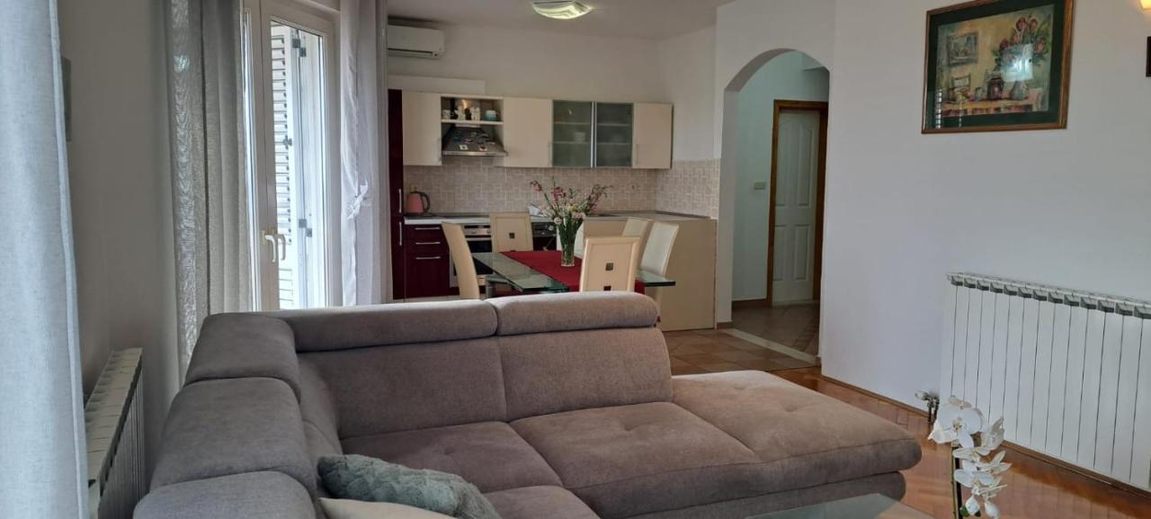 Apartman Mimi Apartment Макарска Екстериор снимка